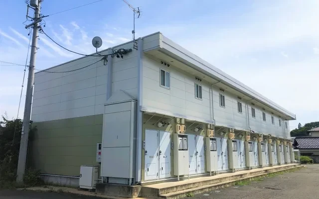 レオパレス八萬屋 0