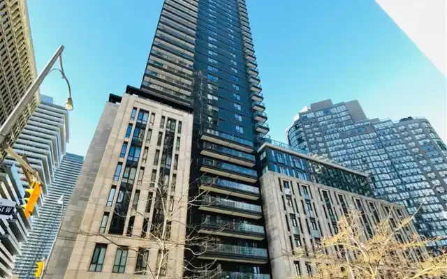 Entire Place·1B1B···955 Bay St 0