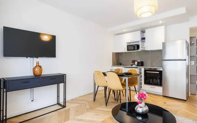 Boulogne-Billancourt 92e·75m²·F4·Appartement·With furniture 1