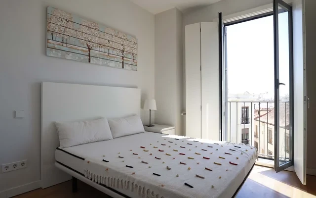 entire place de la Pasa 1