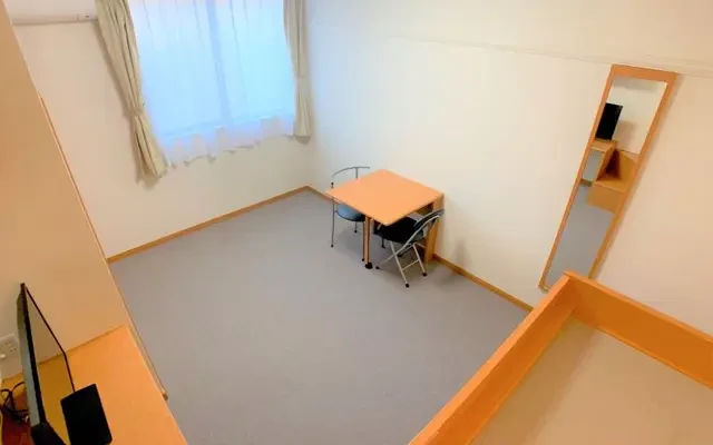 レオパレス岩井川 - 久留米市の学生向け宿泊施設 - 106号房间(带独立厨房)