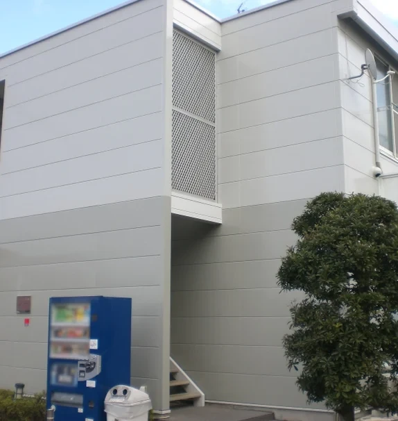 レオパレスルミエール