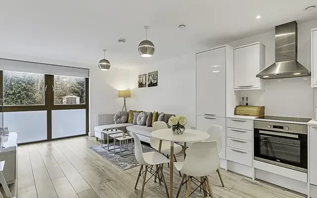 Aldenham Road 12489# 2