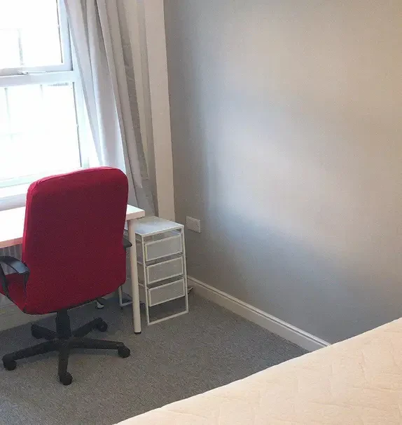 Entire Place·4B4B···4 Wharton Crescent，Beeston，Nottingham
