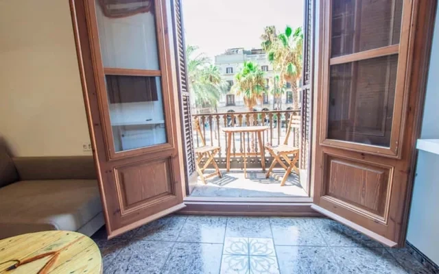 2 BEDROOM DUPLEX (Students only) 1