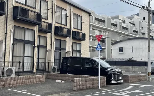 レオパレス足原 - 北九州市の学生向け宿泊施設 - 204号房间(带独立厨房)