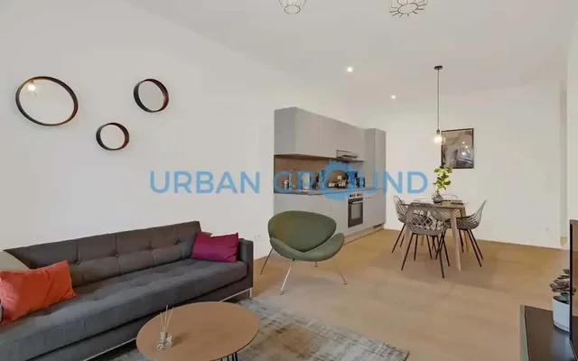 Fully furnished 2 room luxurious flat in Prenzlauerberg with Balcony 2