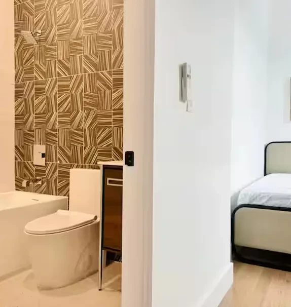 104 Graham Avenue, Brooklyn