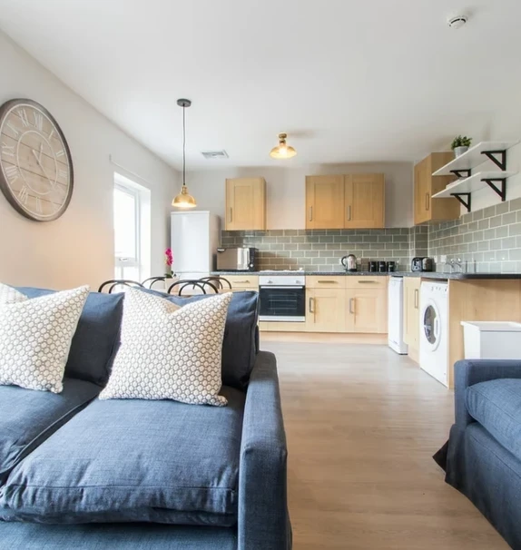 Flat 10, 6 Morrison Circus