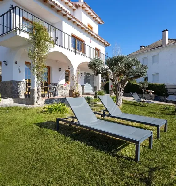 house near Carrer Salze