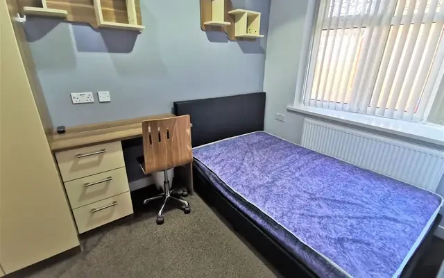 Shared Place·7B7B···58 Heeley Road 2