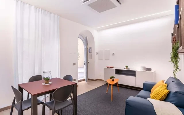 Stylish 1BR flat in the city centre 3