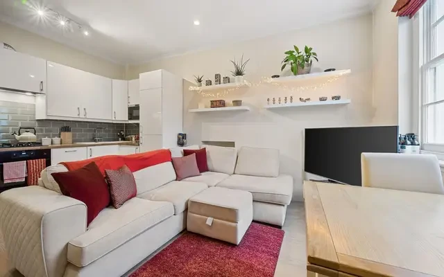Warwick Way, Pimlico, London, SW1V 1SD 0