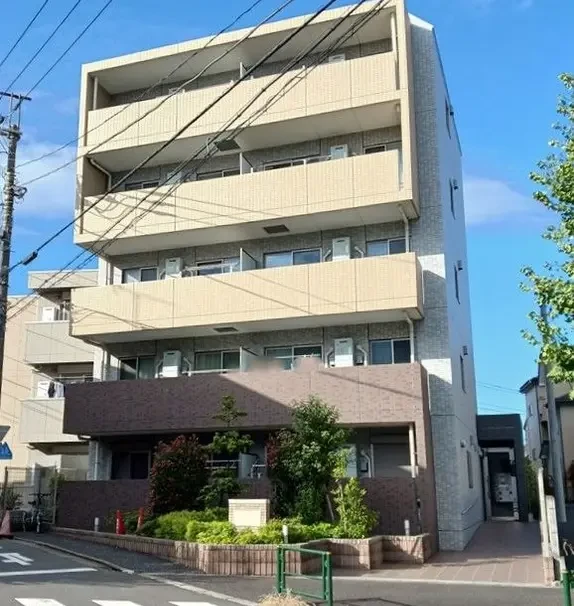 ル・クラージュ 2階