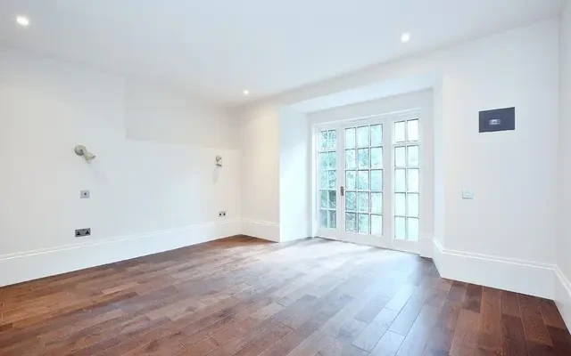 Haverstock Hill, London, NW3 2AT 4