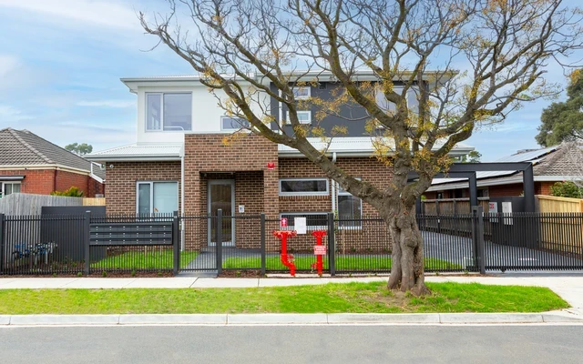 18 Renver Road - Melbourne student accommodation