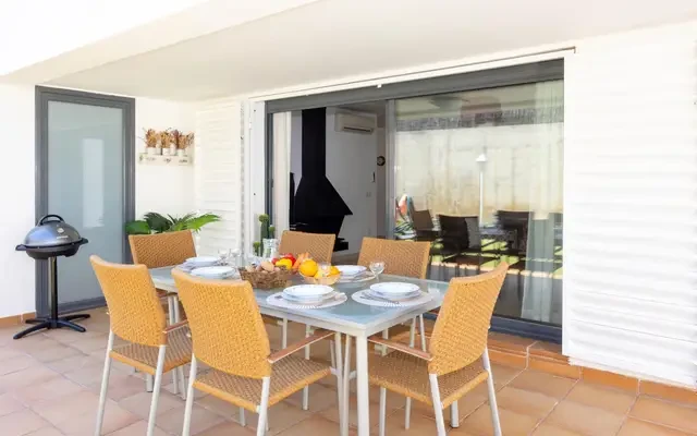 house near Carrer Llevant 4