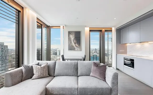 One Bishopsgate Plaza, Houndsditch, London, EC3A 7AB 2