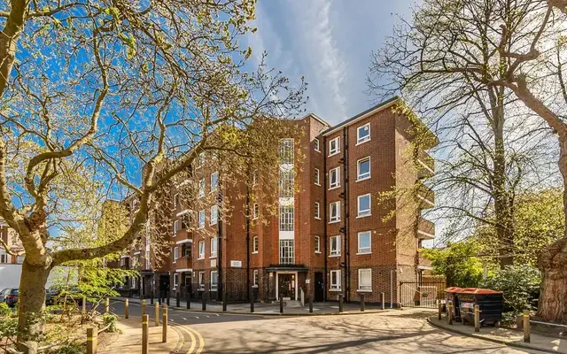 Munster Road, Parsons Green, SW6 1