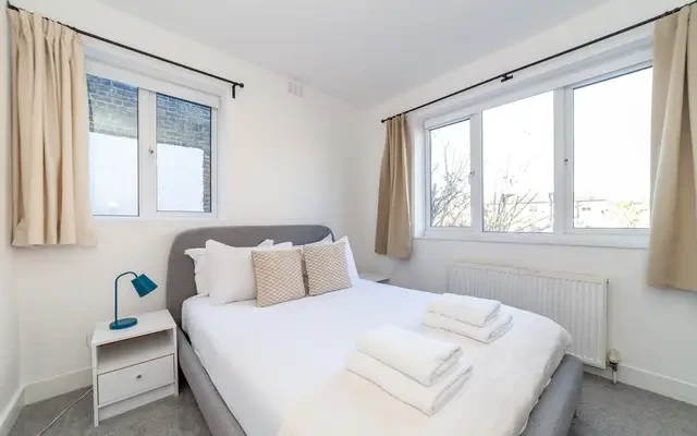 Earls Court Square 12494# 4
