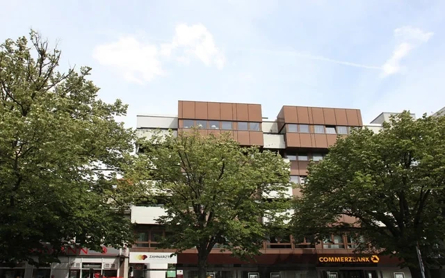 Otto-Suhr-Allee 90DE-01-249M 1