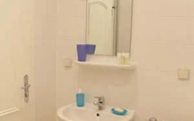 Apartment in Richard-Sorge-Strasse, Berlin for 36 m² 3
