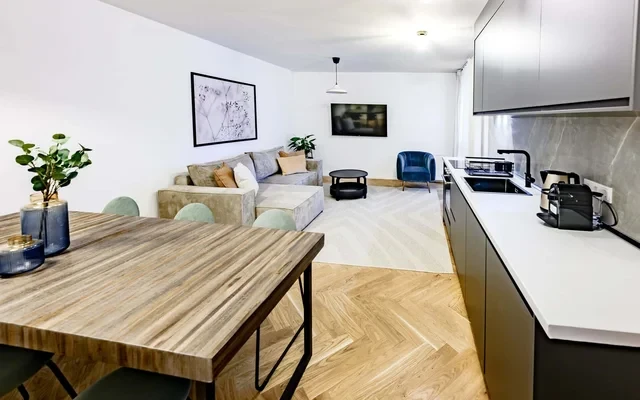 Furnished apartment at Schoenhauser Allee 3