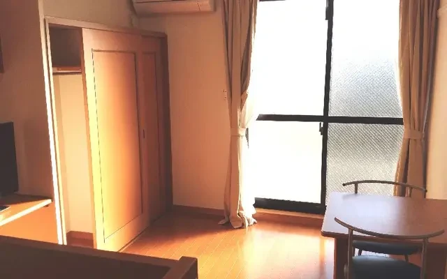 レオパレス城東 3