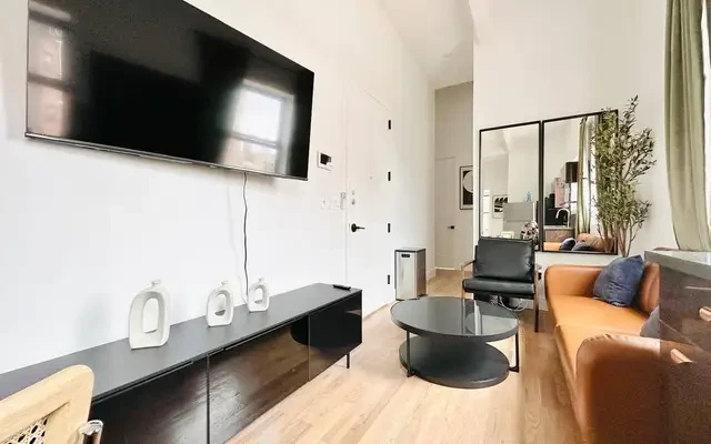104 Graham Avenue, Brooklyn 0