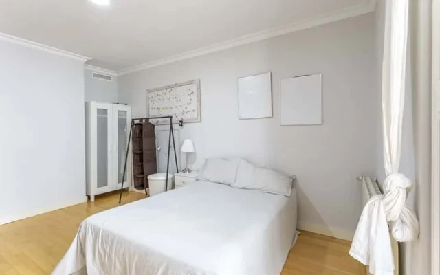 Piso de 5 habitaciones en Ciutat Vella 0