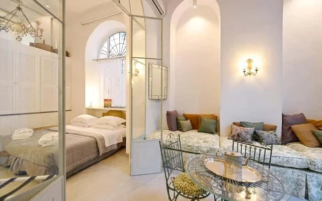 Appartamento in Via Tasso con vista giardino 1