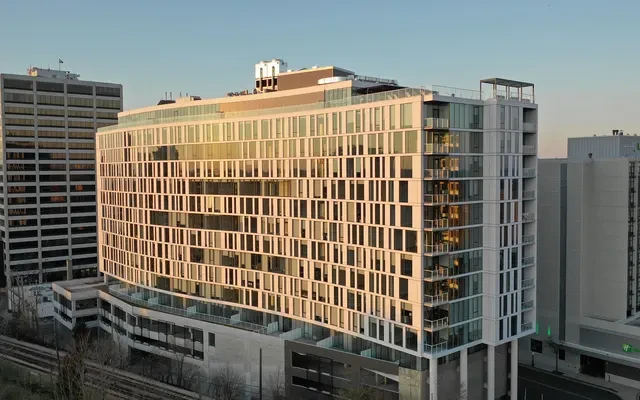Albion Evanston 2