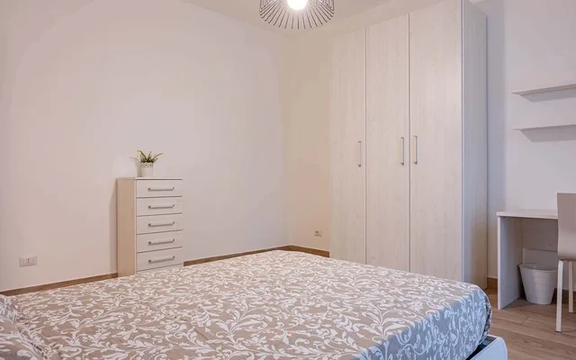 VIA ROTTA 10 <br> PRIVATE ROOM S1 4