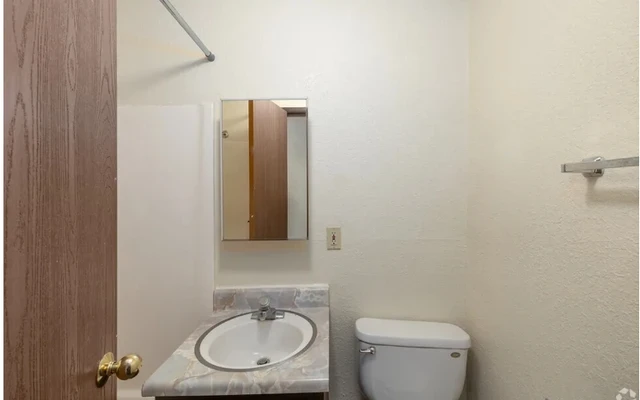 Badger Apartments 4
