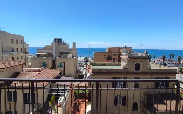Splendido trilocale vista mare - Via Rutilio Namaziano, Ostia 0