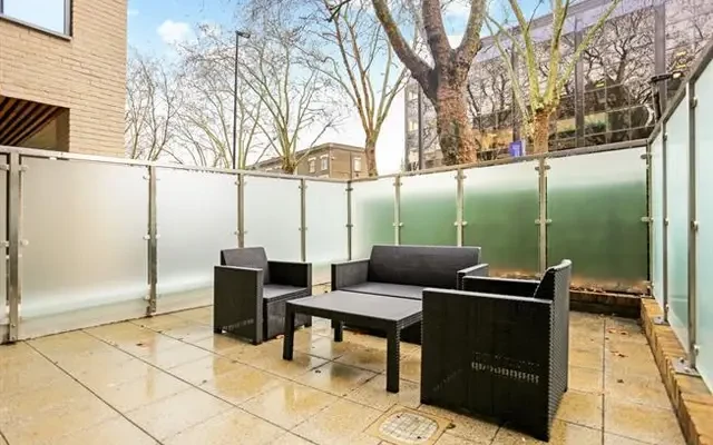 Chiswick High Road, Chiswick, London, W4 5RL 3