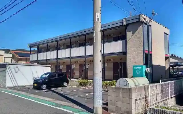 レオパレスウィステリア 0