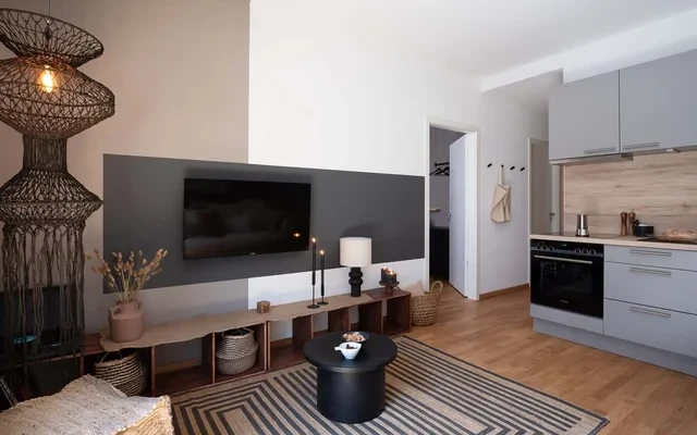 Danakil - 1 bedroom in Mitte 2