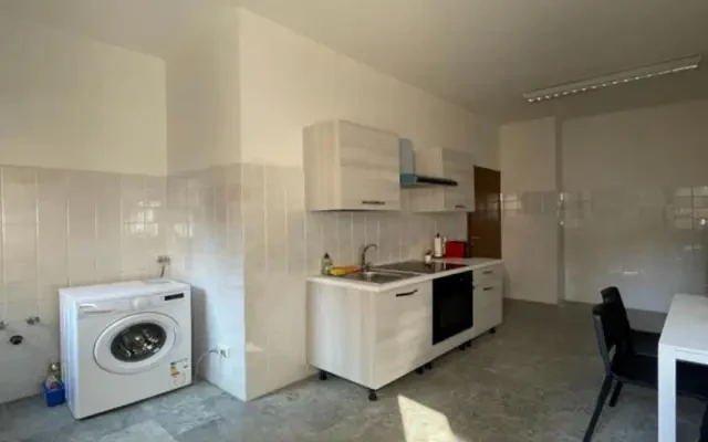 Bed in a twin bedroom in a 7-bedroom flat next to Università di Bologna 4