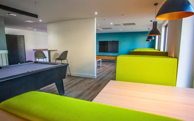 27 Magdalen Street 3