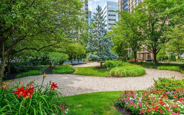 Waterside Square North 4