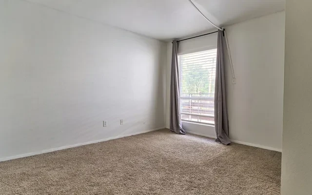 408 West 37th Street 1