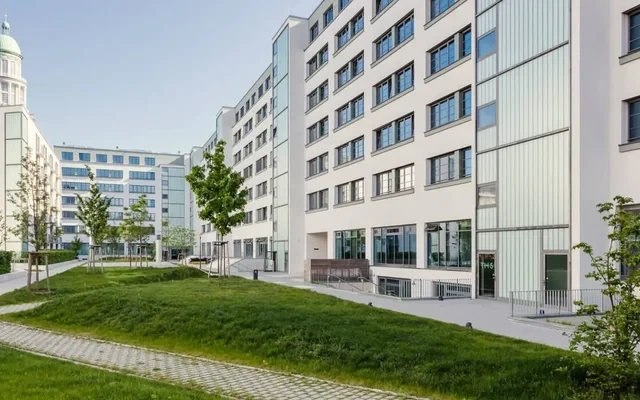Berlin Frankfurter Tor 3