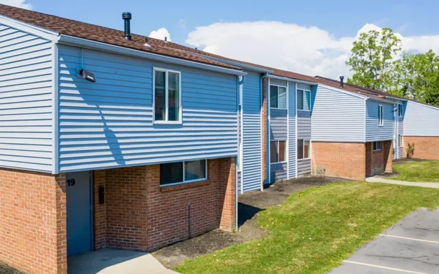 Colonie Apartments - Buffalo student accommodation