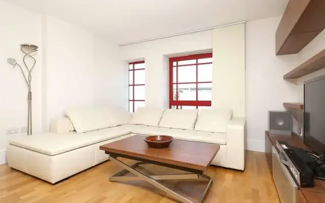 Weststand Apartments 0