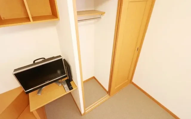 Leopalace Wakamiya 4