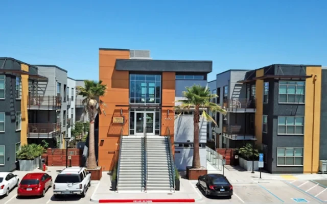 Elan Menlo Park 2