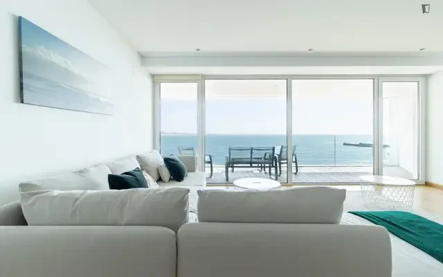 apartment in Linda-a-Velha - Lisbon student accommodation