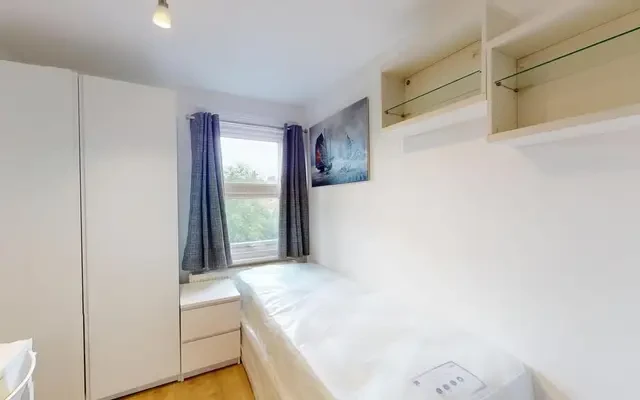Talgarth Road 27356# 2