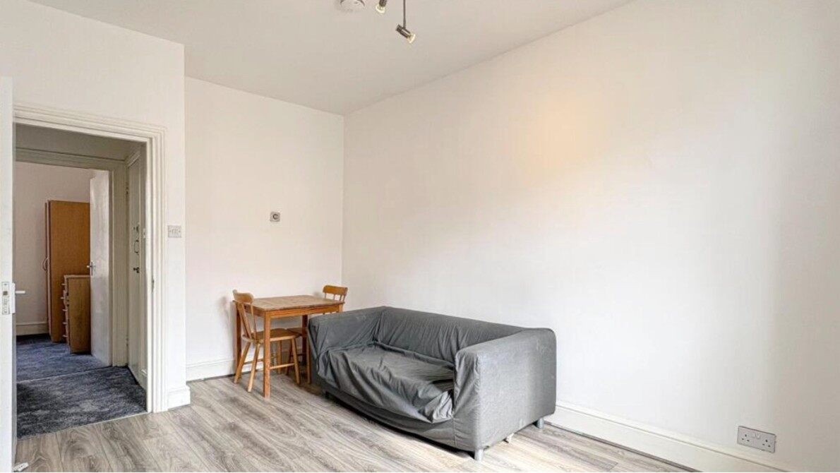 LH-Ladbroke Crescent 2